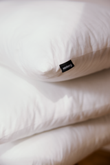 40022-0403-01-06_2; Finlayson Kierto Tikattu tyyny Valkoinen / 50x60 cm