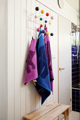 70564-5415-01-06_4; Finlayson Elefantti vapaa Kylpypyyhe Violetti / 70x150 cm