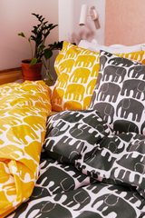 60136-4547-27-10_2; Finlayson Elefantti Tyynyliina Tummankeltainen / 50x60 cm