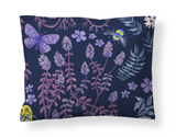 60138-5504-03-10; Finlayson Puutarhajuhla Satiinityynyliina Tummansininen / Lila / 50x60 cm
