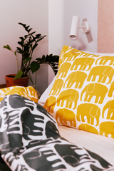 60136-4547-27-10_1; Finlayson Elefantti Tyynyliina Tummankeltainen / 50x60 cm