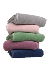 70033-0001-01-06_2; 70033-0002-01-06_2; 70033-0004-01-06_2; Finlayson Mukava Kylpypyyhe Vaaleanharmaa / 70x150 cm