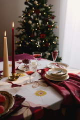 80419-5489-01-06_1; Finlayson Rosa Pöytäliina Luumu / 145x250 cm