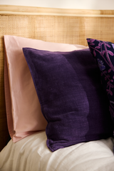 81826-0300-07-04_1; Finlayson Lumoava Koristetyynynpäällinen Violetti / 50x50 cm