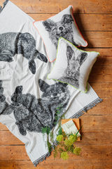 20600-4953-01-04_2; Finlayson Villipedot Torkkupeitto Musta / Valkoinen / 130x170 cm