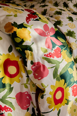 60682-5484-01-05_2; 60652-5484-01-06_2; Finlayson Ihana Pussilakanasetti Keltainen / Vihreä / Punainen / 150x210 + 50x60 cm