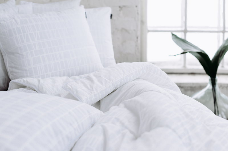 40516-3435-01-03_3; 40515-3435-01-06_3; Finlayson Coronna Kevyt peitto Valkoinen / 150x200 cm 