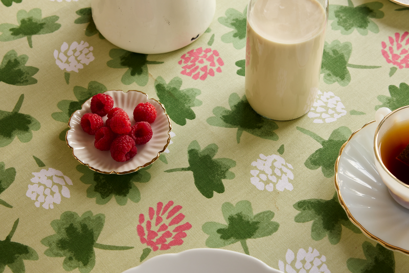 80410-5483-03-06_3; Finlayson Söpö Pöytäliina Vihreä / Roosa / 145x145 cm 