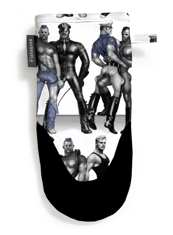 80006-4865-01-10; Finlayson Tom of Finland Blue Squad Patakinnas Musta / Sininen / 15x30 cm 
